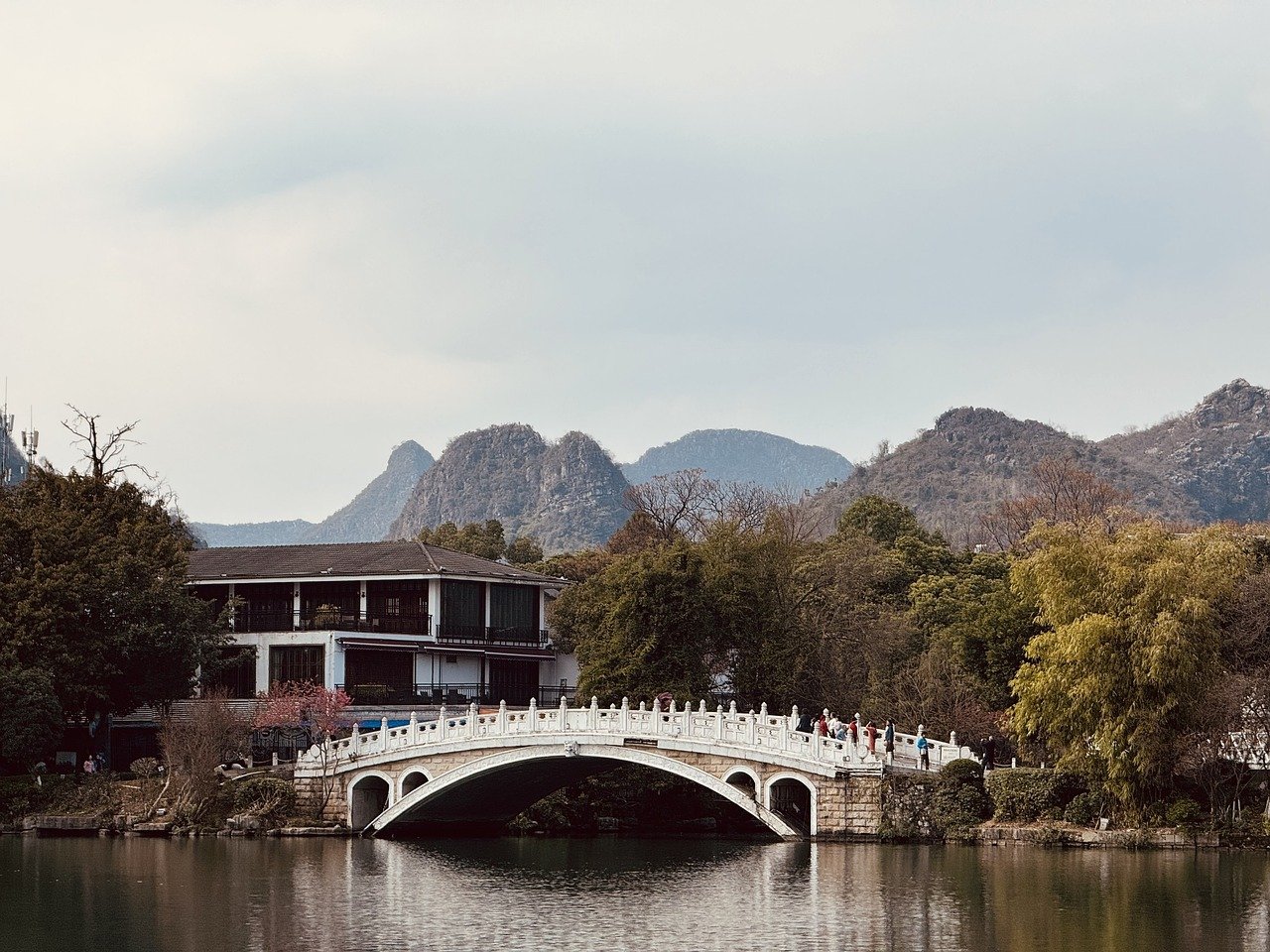 How Augmented Reality is Transforming Tourism